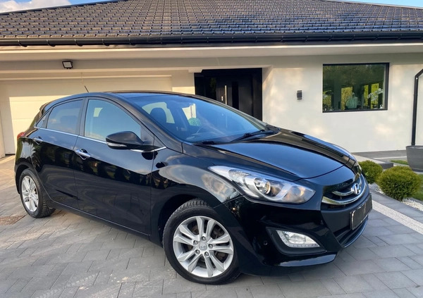 Hyundai I30 cena 33900 przebieg: 225000, rok produkcji 2012 z Pruszcz Gdański małe 254